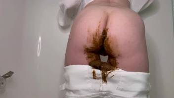 Sophia Sprinkle - Supreme Goddess of Pooping in Pants